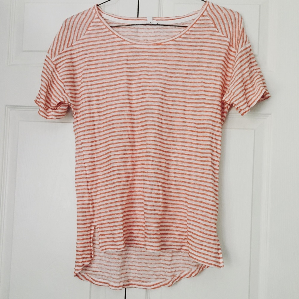 A loves a pinstripe top
